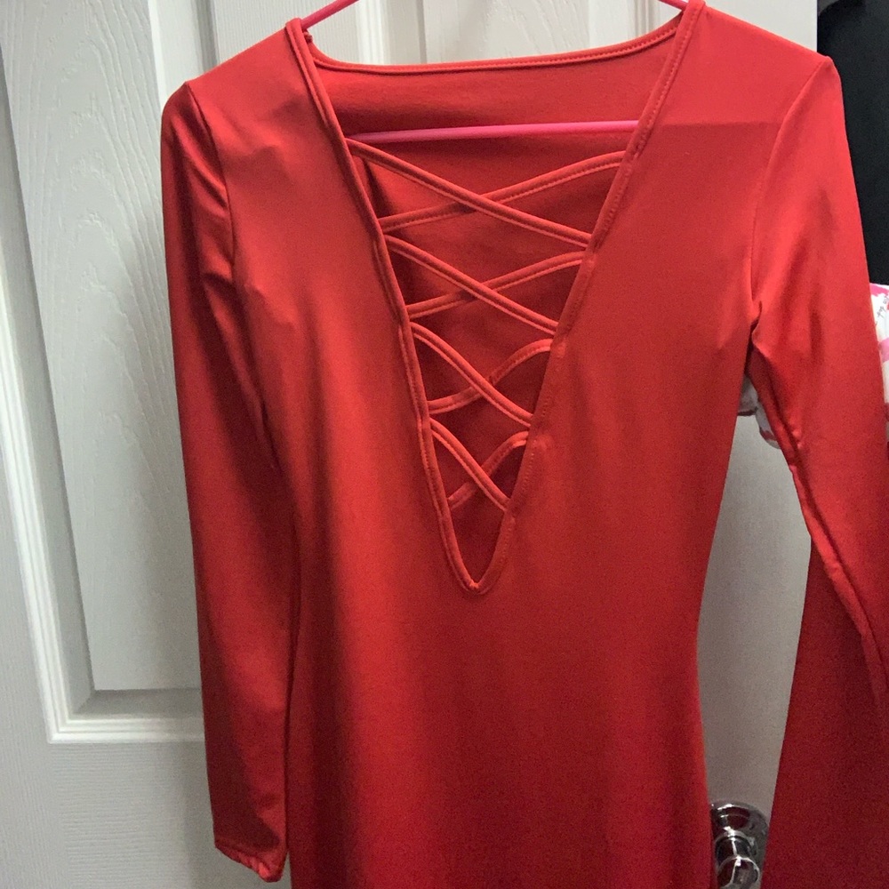 Sexy red dress!! - Picture 5 of 6
